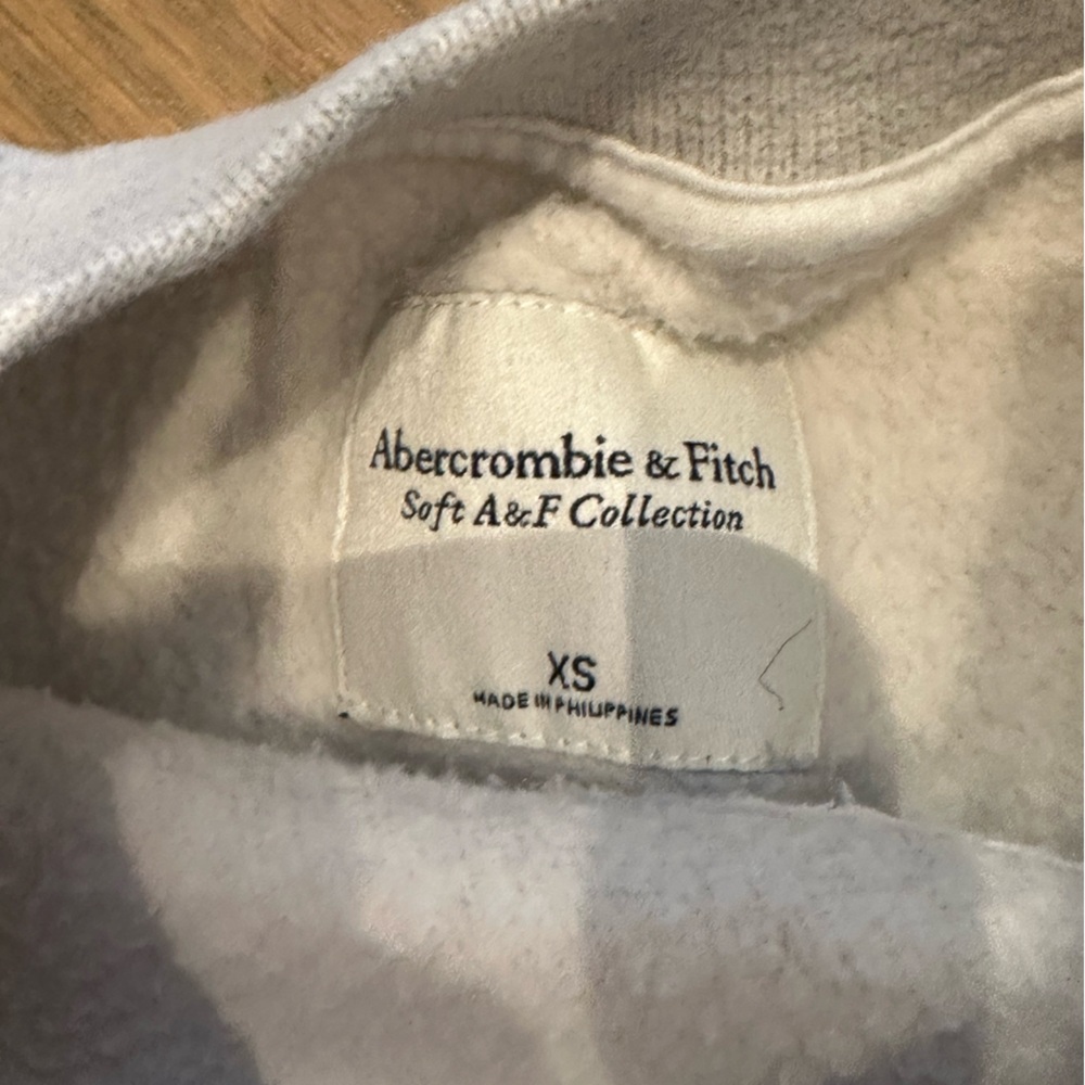 Abercrombie & Fitch Sweatshirt - Picture 3 of 3